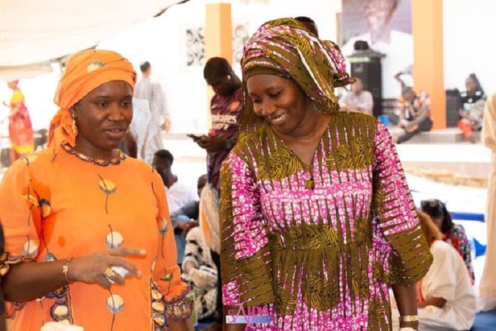 Photos: Sokhna Aida Saliou avec Sokhna Bator Saliou et Sokhna Adja Saliou