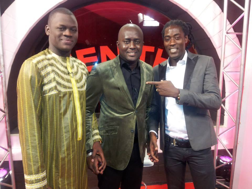 Dj Bouba de la 2stv en compagnie de Mame Ngor Diazaka et Omaro