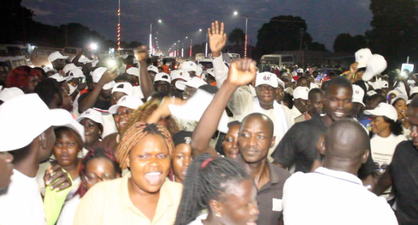 Ziguinchor : Benno Bokk Yakaar lance sa campagne et va à l'assaut d'Ousmane Sonko Ziguinchor : Benno Bokk Yakaar lance sa campagne et va à l'assaut d'Ousmane Sonko