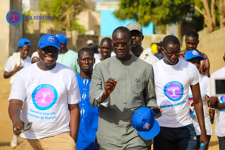 Législatives 2022 : visite de proximité de Aar Sénégal dans la Saafène avec Dr. Abdourahmane Diouf (Photos) Législatives 2022 : visite de proximité de Aar Sénégal dans la Saafène avec Dr. Abdourahmane Diouf (Photos)