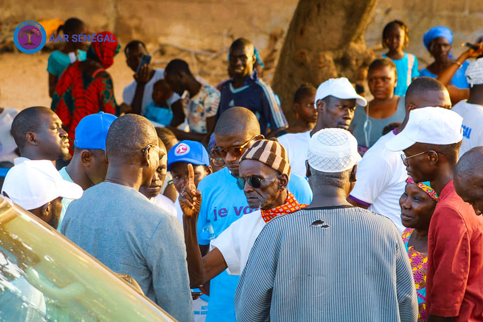 Législatives 2022 : visite de proximité de Aar Sénégal dans la Saafène avec Dr. Abdourahmane Diouf (Photos) Législatives 2022 : visite de proximité de Aar Sénégal dans la Saafène avec Dr. Abdourahmane Diouf (Photos)