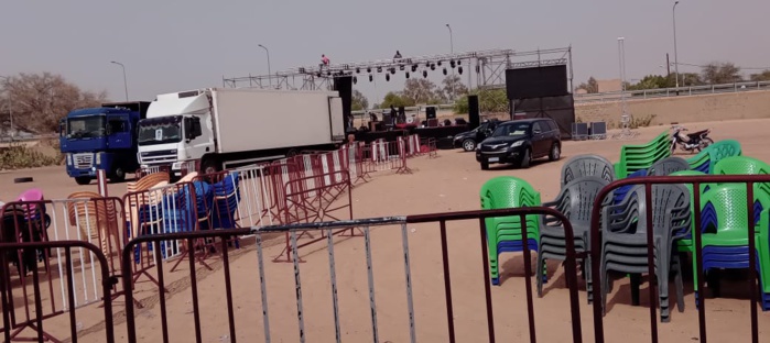 Préparatifs du meeting d'ouverture du ministre Cheikh Oumar Hann (images) Préparatifs du meeting d'ouverture du ministre Cheikh Oumar Hann (images)