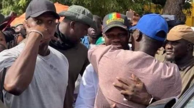 Tivaouane : Le beau geste de Ousmane Sonko et Dr. Abdourahmane Diouf