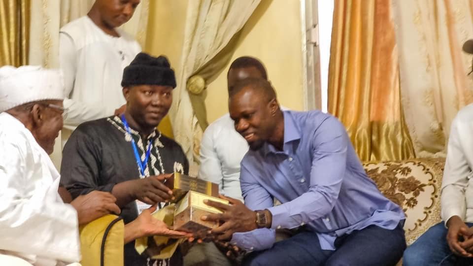 Médina Baye : Les leaders de YAW reçus en audience par le khalife, Cheikh Mahi Niasse Médina Baye : Les leaders de YAW reçus en audience par le khalife, Cheikh Mahi Niasse