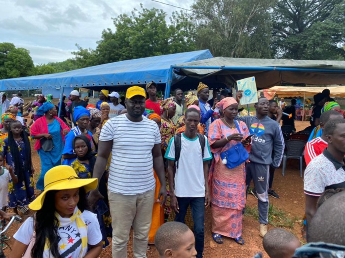 En images : la tournée nationale de la Grande Coalition Wallu Sénégal - J8 (Etape Salémata / Saraya) En images : la tournée nationale de la Grande Coalition Wallu Sénégal - J8 (Etape Salémata / Saraya)