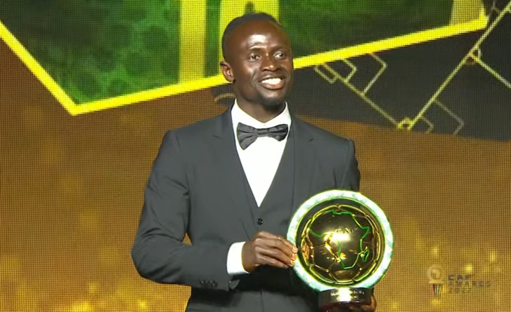 SADIO MANE élu meilleur joueur d'Afrique 2022 #CAFAWARDS2022