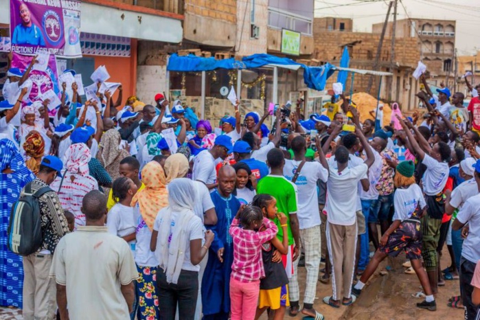 Tournée de la coalition Aar Sénégal à Keur Mbaye Fall, Mbao et Malika en images (Photos)