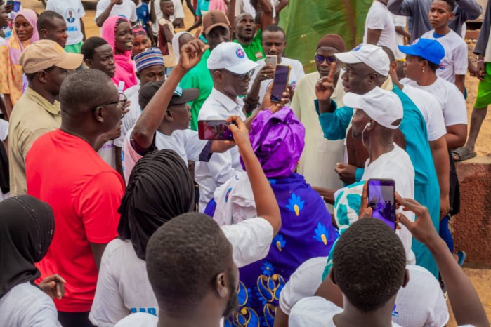 Tournée de la coalition Aar Sénégal à Keur Mbaye Fall, Mbao et Malika en images (Photos)