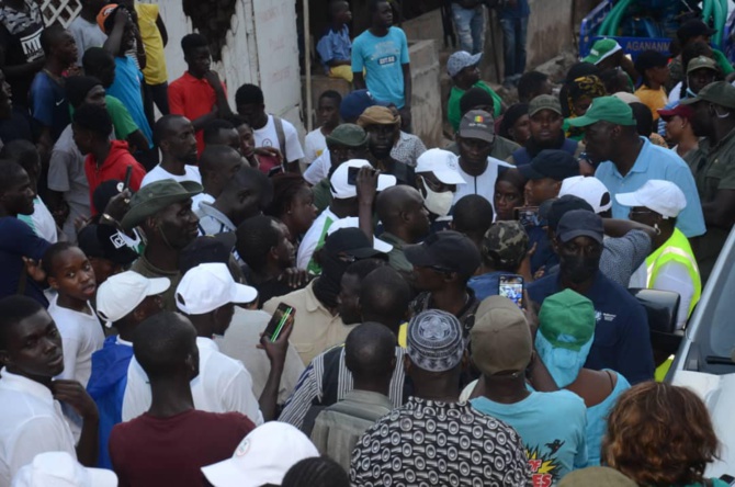 Grand-Yoff et Yoff / Tournée de Barthélémy Dias en zones inondées, après une visite à Gorée