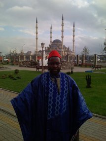Est-ce le même Cheikhouna Mbacké qui a pillé les comptes de Serigne Saliou ? Par Lamine Chaupin 