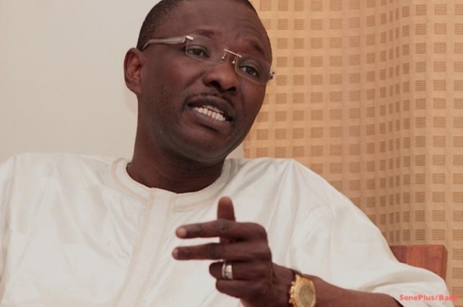 Ma Lettre ouverte à Macky Sall: Les Sénégalais nous disent que vous travaillez bien, Président Sall... Ma Lettre ouverte à Macky Sall: Les Sénégalais nous disent que vous travaillez bien, Président Sall...