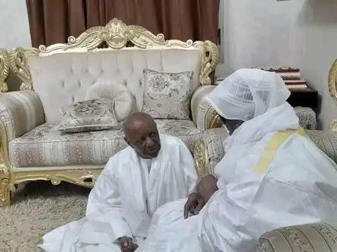 Darou Mouhty : Serigne Mountakha Mbacké décaisse 30 millions FCfa pour la rénovation de la Grande Mosquée Darou Mouhty : Serigne Mountakha Mbacké décaisse 30 millions FCfa pour la rénovation de la Grande Mosquée