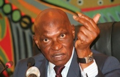 Audio - Me Abdoulaye Wade voit le secteur éducatif en noir