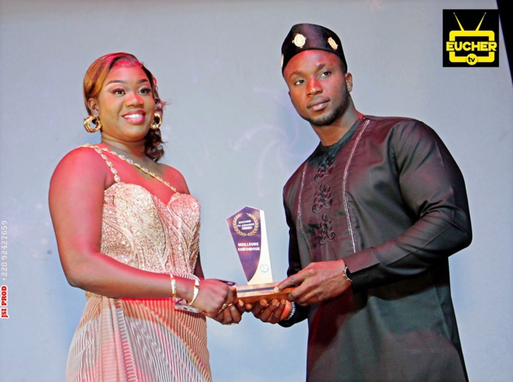 Photos / Meilleure chroniqueuse: L’animatrice Sophia Thiam de la 2stv distinguée au Togo