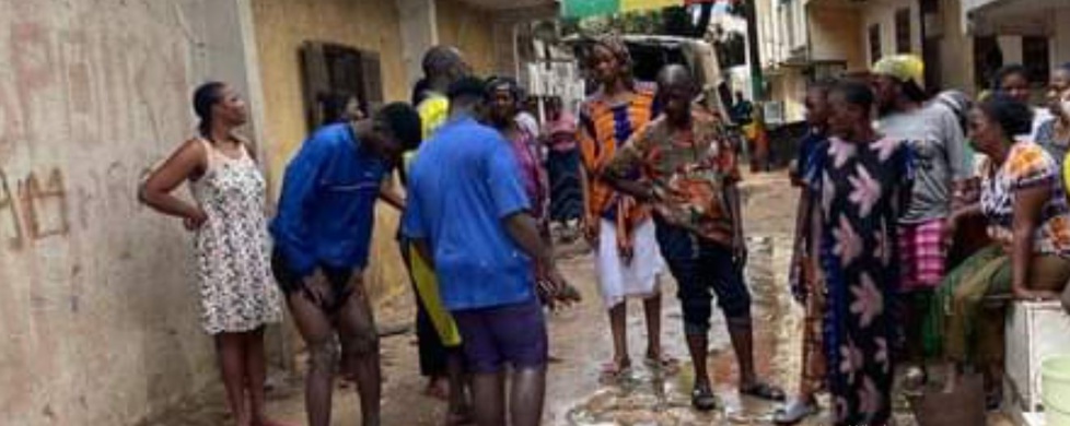 Images et Remerciements : Le plus jeune député du peuple, Borom Grand Yoff Serigne Abo, au secours des sinistrés