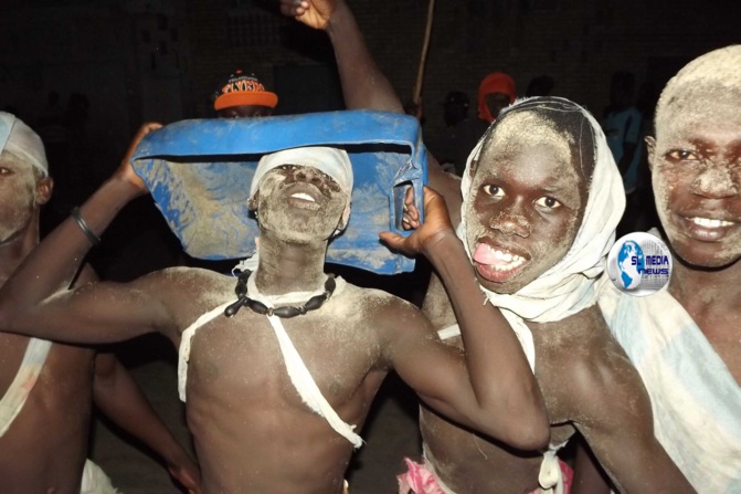 «Tajabone, Tousngueul (khôl), bol renversé, tiéré… » : Ces traditions perdues de la Tamkharite