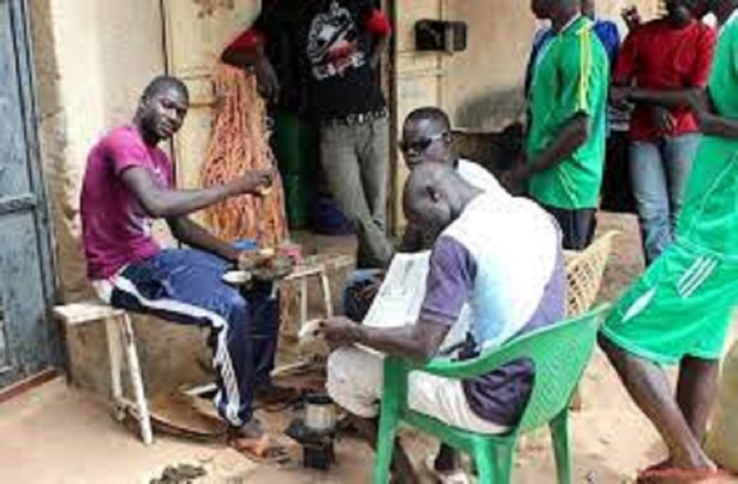 Enclavement, difficultés de transport, chômage des jeunes : Le mouvement «10 mn de Pikine» interpelle Macky Sall sur les problèmes de Guinaw rail