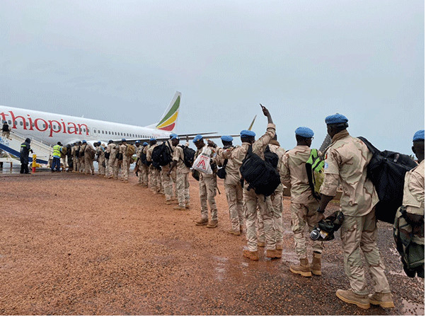 Minusma/Après son passage à Bamako: Macky «libére» les jambaars Minusma/Après son passage à Bamako: Macky «libére» les jambaars