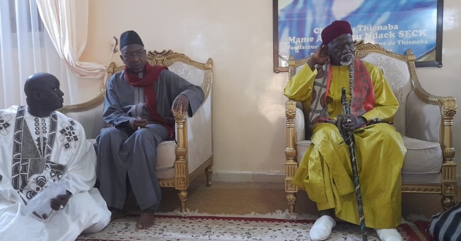 Remerciements et prières Wallu Sénégal à Thiès : la délégation chaleureusement reçue par le Khalife El Hadji Mounirou Ndieguene.