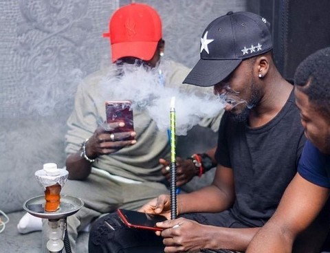 400 bars à chicha recensés à Dakar: " La situation de la lutte contre le tabac  mérite un traitement urgent et direct du Président Sall"