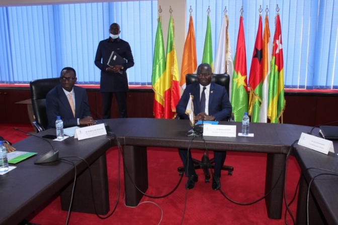 Collaboration entre l’UEMOA et la Plateforme des Régulateurs de l’audiovisuel de ses Pays Membres et la Guinée : un protocole signé