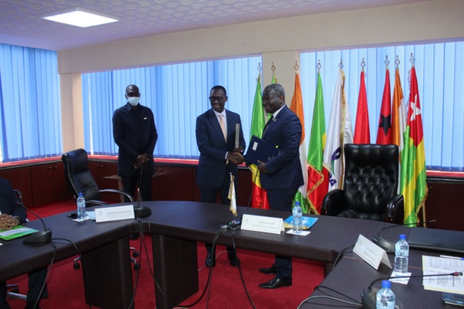 Collaboration entre l’UEMOA et la Plateforme des Régulateurs de l’audiovisuel de ses Pays Membres et la Guinée : un protocole signé