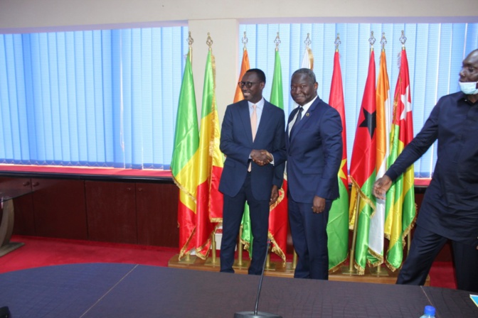 Collaboration entre l’UEMOA et la Plateforme des Régulateurs de l’audiovisuel de ses Pays Membres et la Guinée : un protocole signé