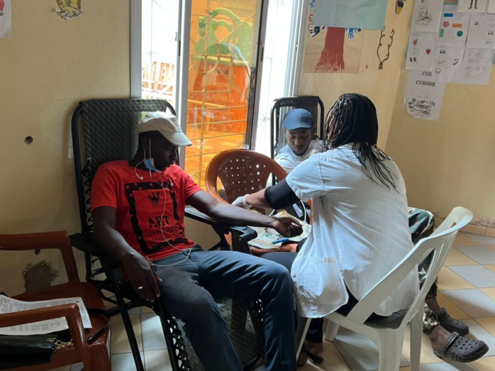 Photos/ Don de sang à Ouest-Foire: Des Humanitaires sanitaires offrent avec générosité des poches de sang au Cnts