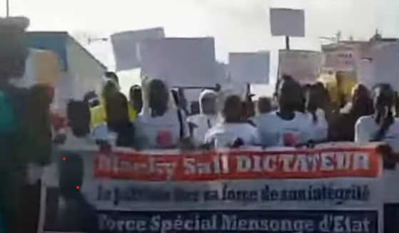 Guédiawaye/ Ils exigent la libération de Amy Dia : Ahmed Aidara et Cie ont manifesté Guédiawaye/ Ils exigent la libération de Amy Dia : Ahmed Aidara et Cie ont manifesté