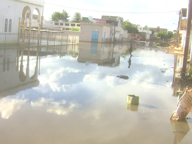Saint-Louis : Le maire Mansour Faye met en place 30 motopompes dans les zones inondées