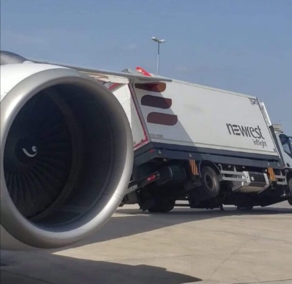 Aéroport de Barcelone: Un avion d’air Sénégal percute un camion