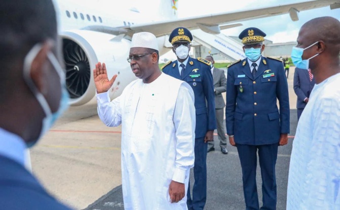 Visites: Le Président Macky Sall aux Lieux Saints de l'Islam ce vendredi et aux Pays Bas Dimanche (Images) Visites: Le Président Macky Sall aux Lieux Saints de l'Islam ce vendredi et aux Pays Bas Dimanche (Images)
