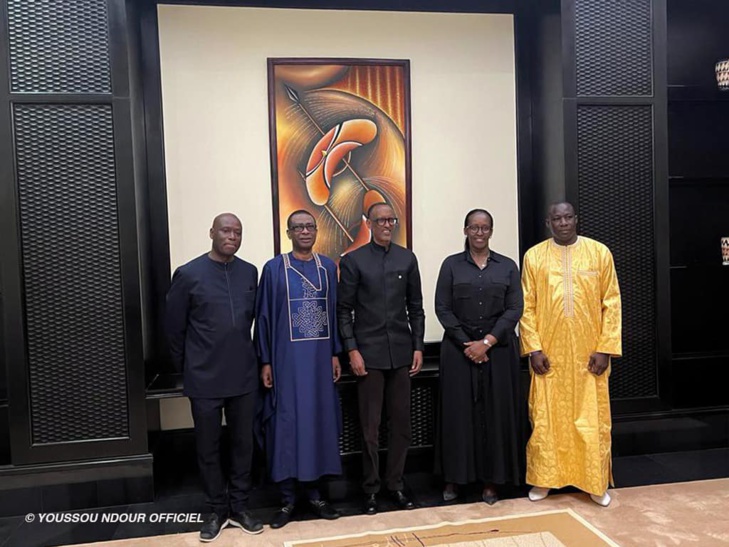 Accueilli et chaleureusement reçu par Paul Kagamé : les remerciements de Youssou Ndour