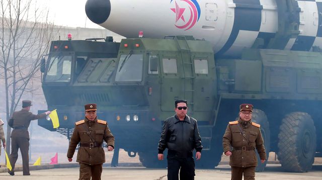 La Russie se fournirait en armes et munitions auprès de la Corée du Nord
