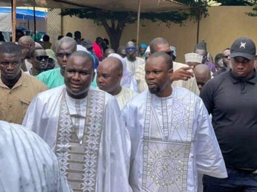 Magal Touba 2022 : Ousmane Sonko et leaders de la coalition Yewwi Askan wi dans la ville sainte Magal Touba 2022 : Ousmane Sonko et leaders de la coalition Yewwi Askan wi dans la ville sainte