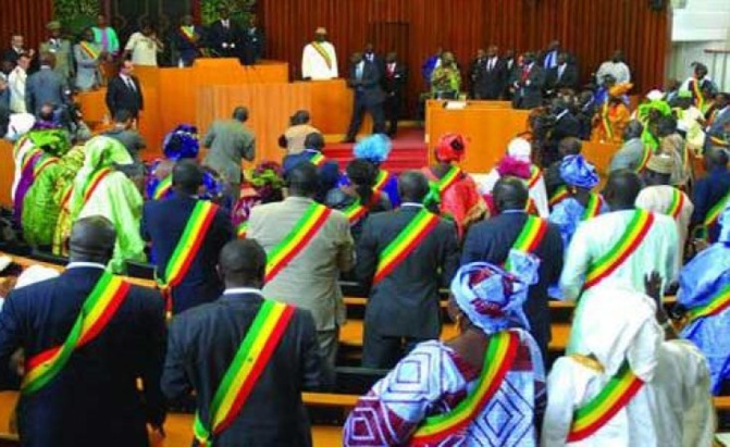 Nouvelle législature: Trois groupes parlementaires avec Oumar Youm, Mamadou Lamine Thiam et Birame Soulèye Diop
