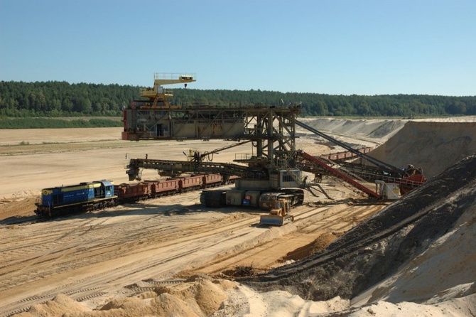 Exploitation du sable de dunes dans la commune de Saré Coly Sallé : Camionneurs et agriculteurs à couteaux tirés