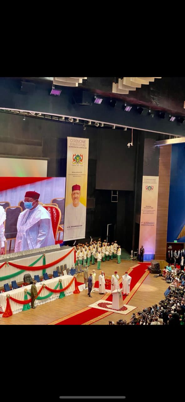 Visite de travail : Mamadou Oumar Bocoum reçu par Bazoum le Président du Niger Visite de travail : Mamadou Oumar Bocoum reçu par Bazoum le Président du Niger