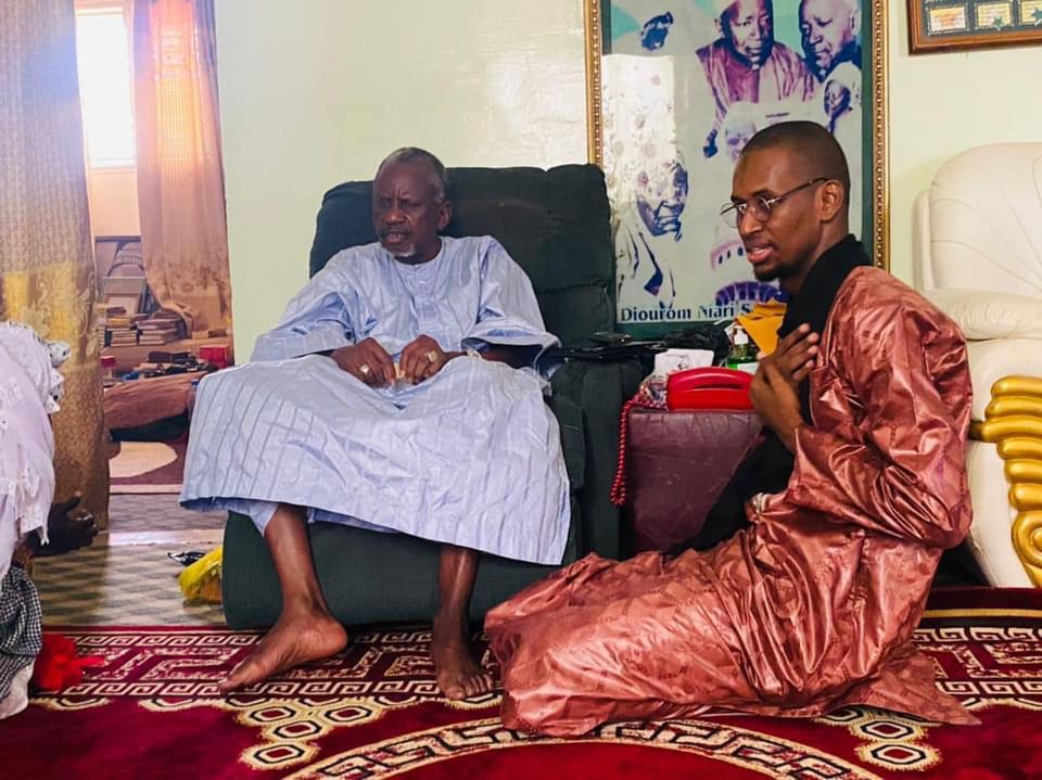 Magal: Seydina Oumar Touré chez son guide religieux, Serigne Mourtalla Fallilou Mbacké (Photos) Magal: Seydina Oumar Touré chez son guide religieux, Serigne Mourtalla Fallilou Mbacké (Photos)