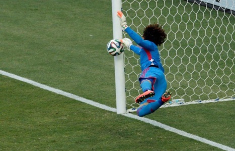 Ochoa gardien du Mexique: « j’ai fait le match de ma vie »