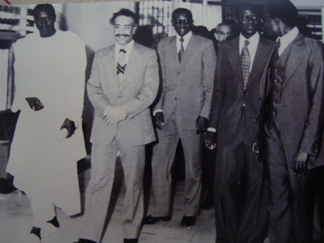 Souvenir 1975 - Inauguration de la banque sénégalo-koweïtienne fondée par Feu Ndiouga Kébé  