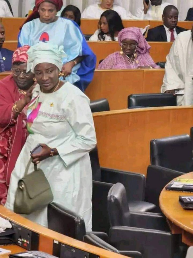 Mimi, le comble de l'ignominie ! (Par Mouhamadou Lamine Massaly), (Document) Mimi, le comble de l'ignominie ! (Par Mouhamadou Lamine Massaly), (Document)