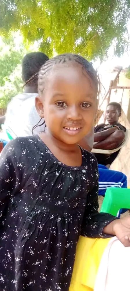 Ouf de soulagement: Bébé Awa Athe, 4 ans, finalement retrouvée