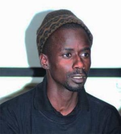 Outrage à agents et troubles à l’ordre public: le procureur requiert six mois contre Fou Malade, verdict demain