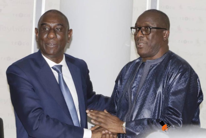 Passation de service: Cheikh Oumar Anne accueilli à bras ouverts, Mamadou Talla, plébiscité. Passation de service: Cheikh Oumar Anne accueilli à bras ouverts, Mamadou Talla, plébiscité.