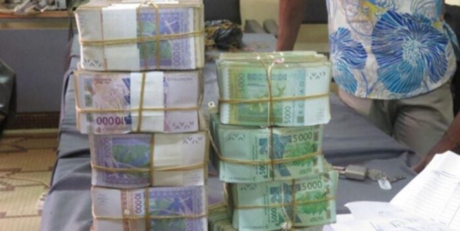 Rosso Sénégal: La Douane saisit plus de 1,2 milliard FCfa sur deux Mauritaniens, en complicité avec...