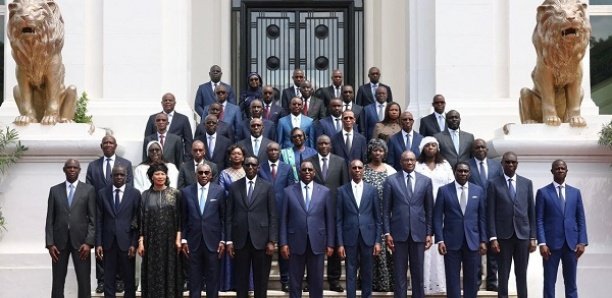 Photo/Conseil des ministres: La pose photo du nouveau gouvernement d’Amadou Ba Photo/Conseil des ministres: La pose photo du nouveau gouvernement d’Amadou Ba