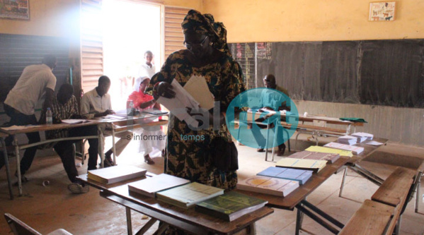 Images - Dakar : 6, 84% taux de participation à 10H (préfet)