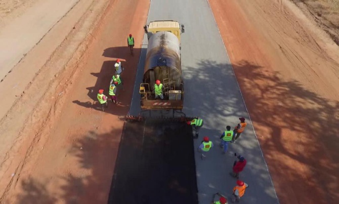 PROGRAMME SPECIAL DE DESENCLAVEMENT: L’approche holistique de l’émergence portée par l’Ageroute PROGRAMME SPECIAL DE DESENCLAVEMENT: L’approche holistique de l’émergence portée par l’Ageroute