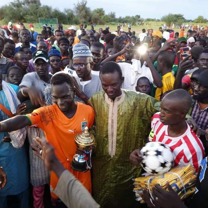 Tournée départementale de Cheikh Thioro Mbacké : L'honorable député était à la Commune de Ndioumane Tournée départementale de Cheikh Thioro Mbacké : L'honorable député était à la Commune de Ndioumane